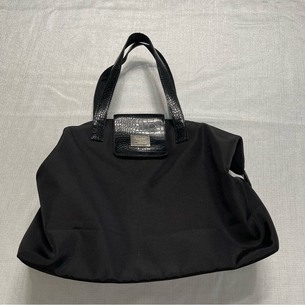 Liz Claiborne Black Nylon Tote Travel Weekend Bag Neutral Casual Bag